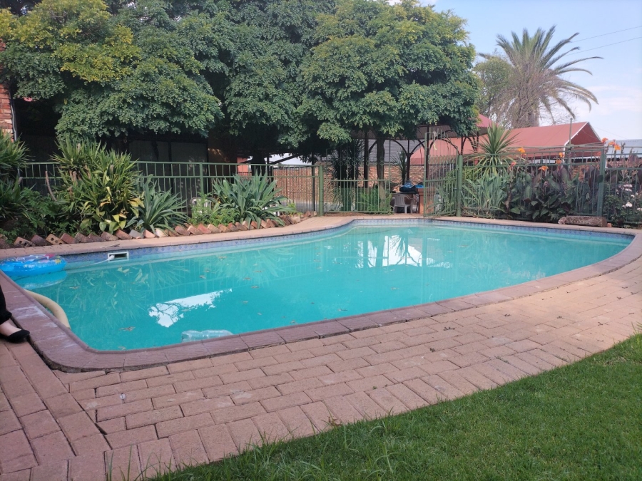 3 Bedroom Property for Sale in Adamayview North West